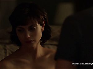 extraordinaire Morena Baccarin looking super-sexy nude on film